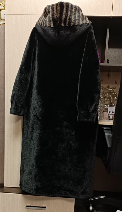 Продам шубу (новая)