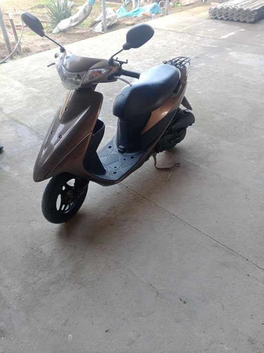 Скутер Suzuki v 50 Япония инжектор