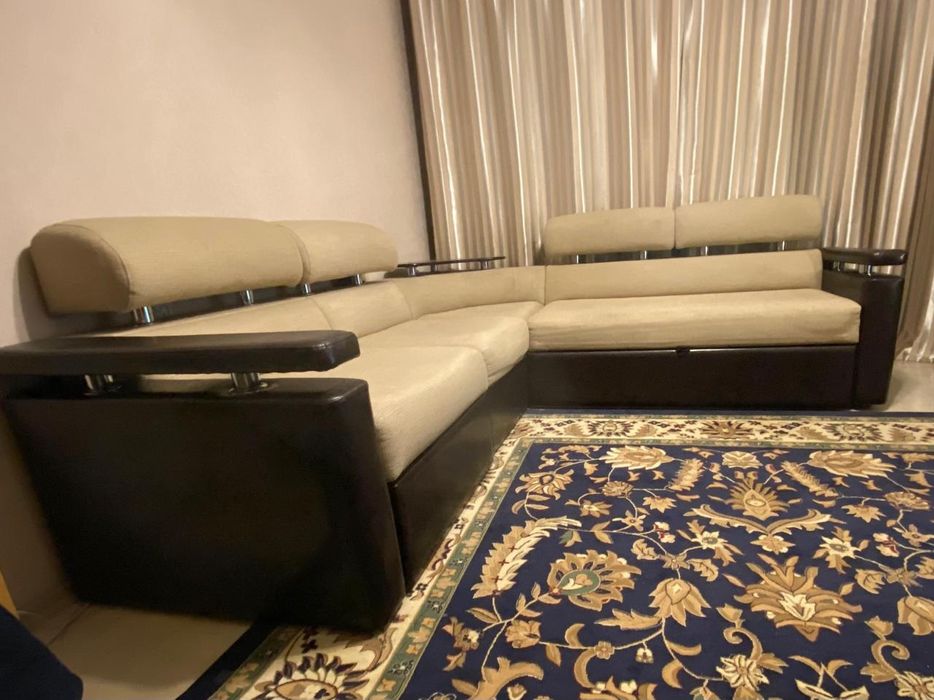 Продам диван двухспальный