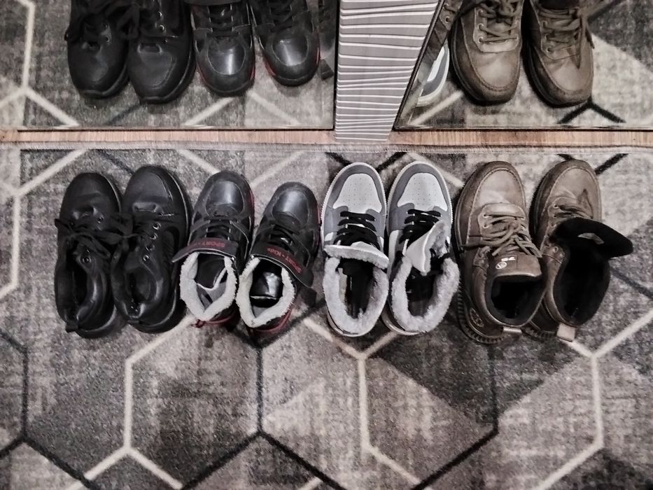 Отдам за Рафаэлло и шоколадку детям!