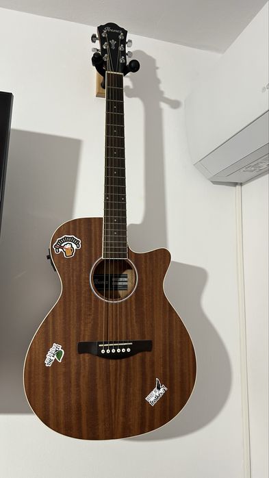 Vând chitară Ibanez electro-acustică