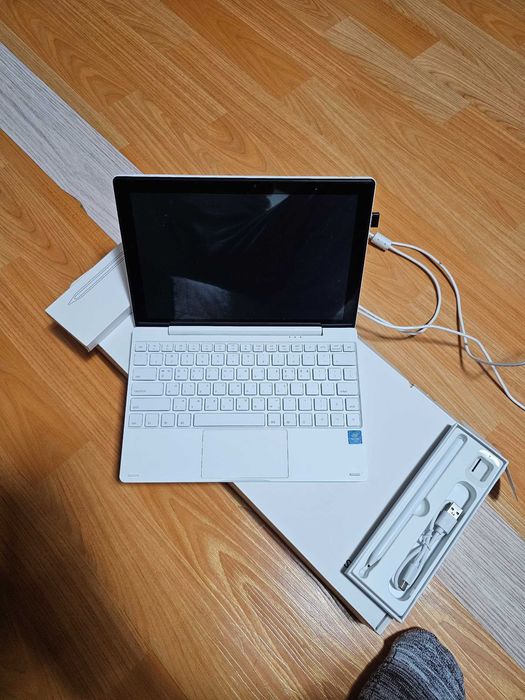 Basics Book 14 N-series TOUCH + PEN Sotiladi