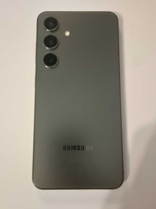 Samsung S24 256GB като нов