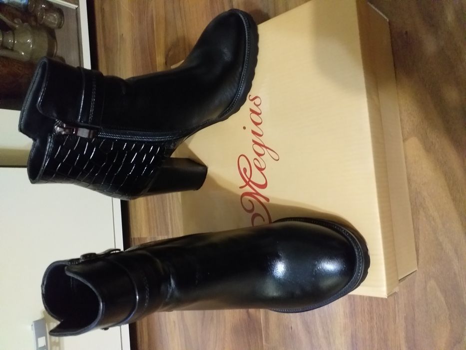 Дамски  зимни боти