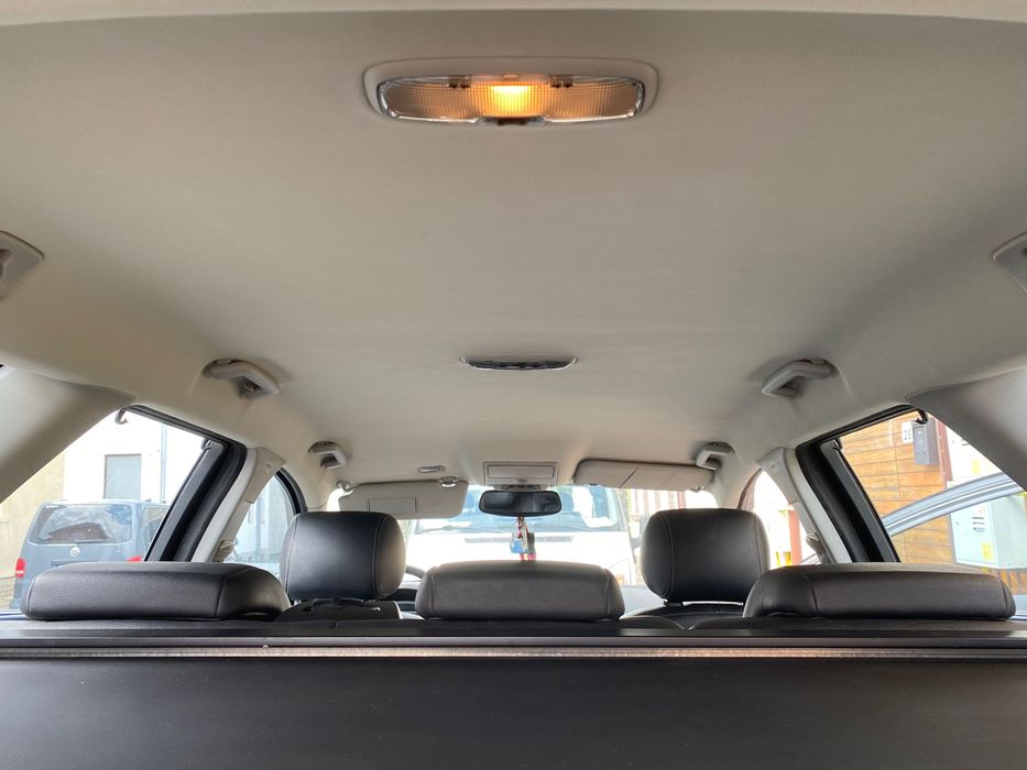 Tapiterii, retapitari mobilier (scaune, fotolii, coltare) si auto.