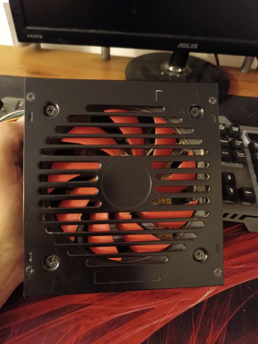 Продам блок питания 550 вт