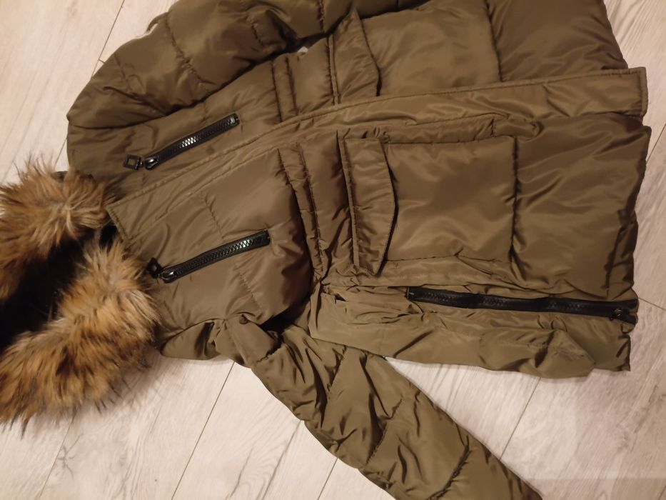 Продам зимнюю куртку