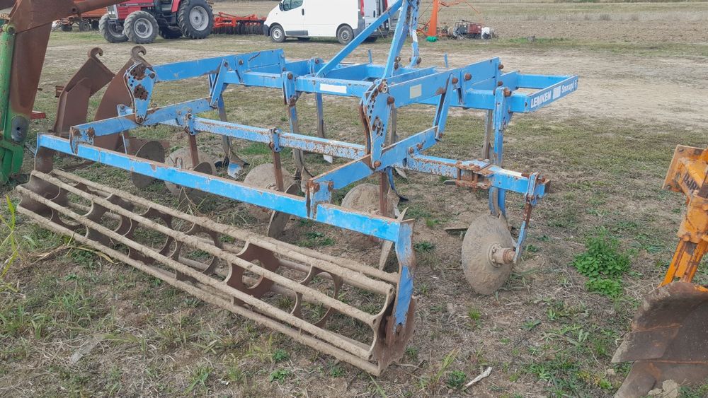 Lemken smaragd cultivator miriste dezmiristitor gruber