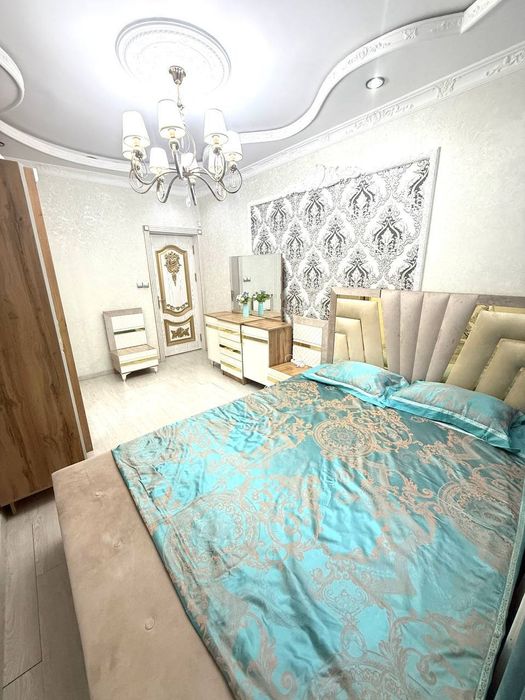 Mirzo Ulug'bek metro Bankovskiy 5 hona 1 etaj /4  150 kv