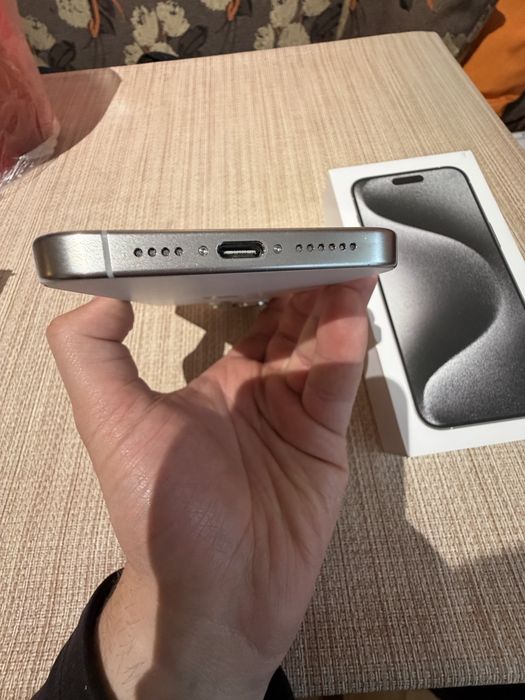 Iphone 15 pro max 256gb White