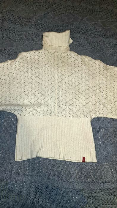 Свитер водолазка женский