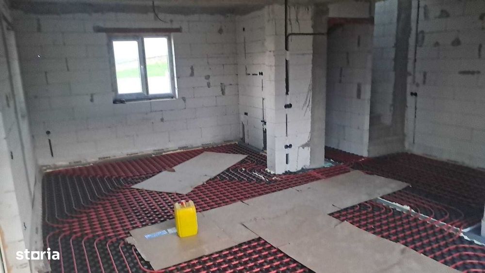 Casa de vanzare, 3 camere, curte,  Orizont, Alba Iulia