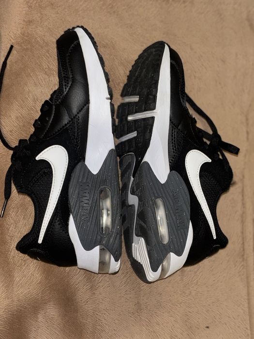 Nike (wmns nike air max excee))