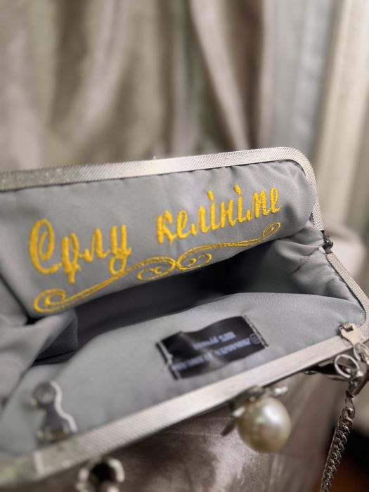 Сумка сатылады новый бәрі упаковкасымен тұр.