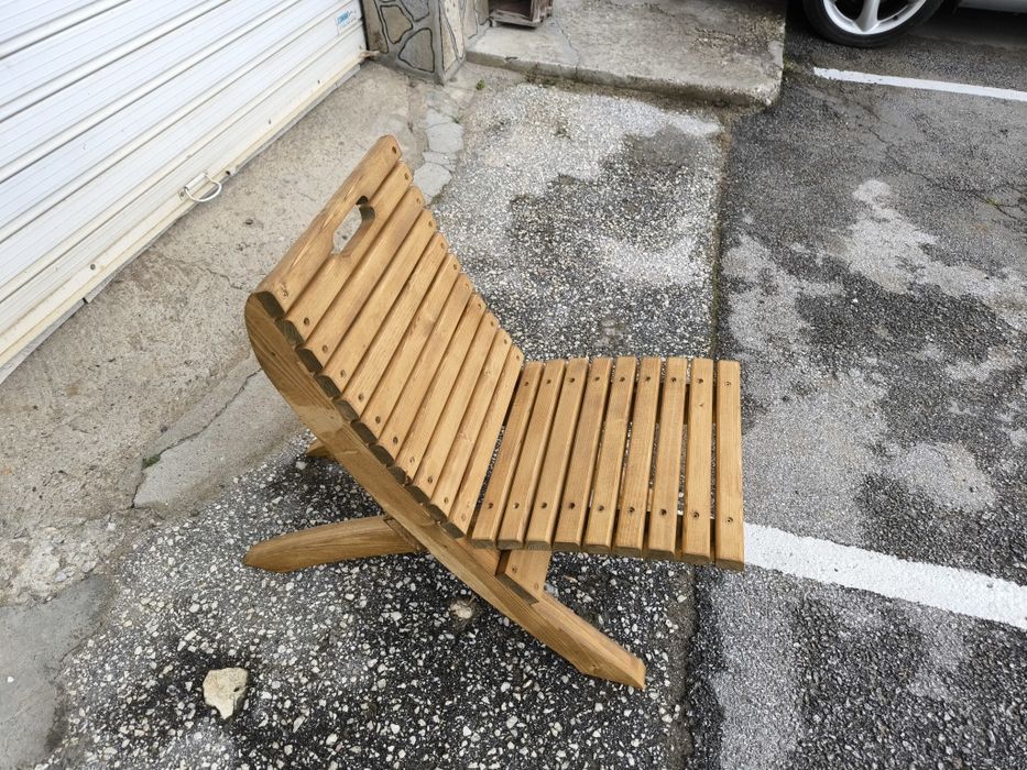 Дървени градински сгъваеми столове