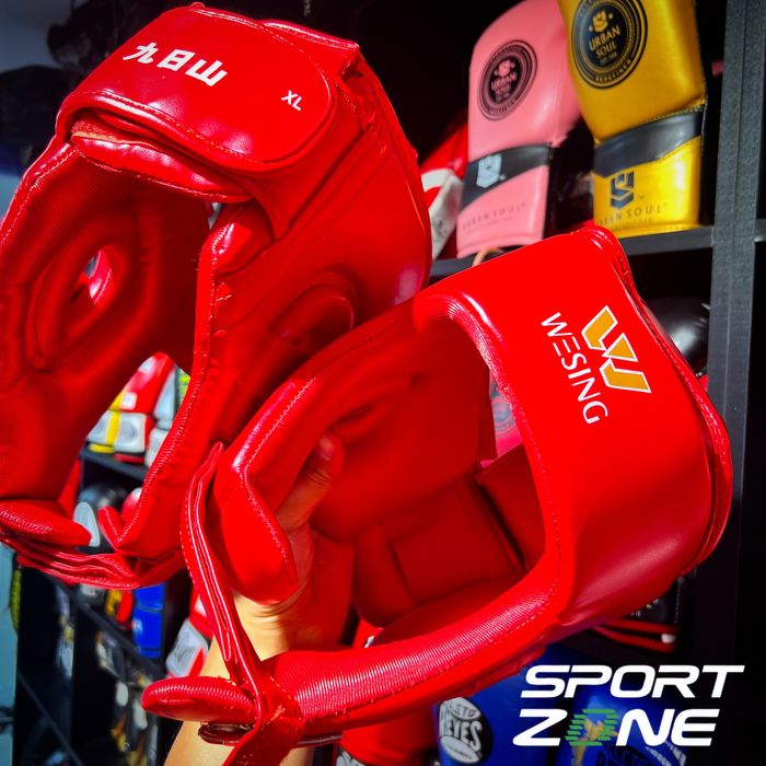 Wesing перчтаки и шлем.