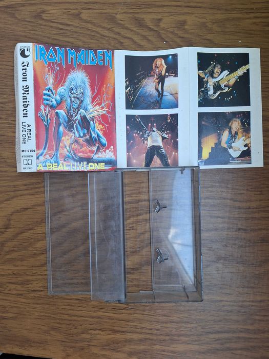 Лот Касети Iron Maiden 3 студийни албума. Качествен запис, кутия, обложка.