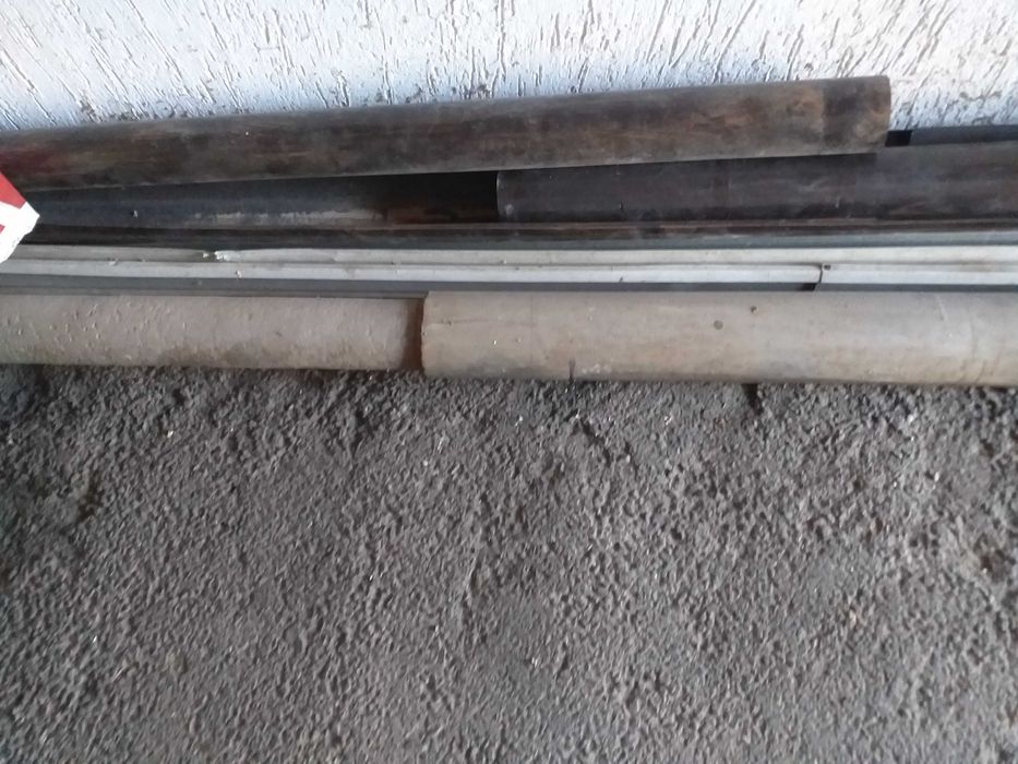 Стълб - метален 5 м.