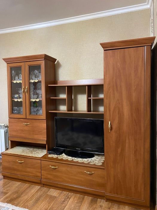 Горка стенка хорошим состоянии