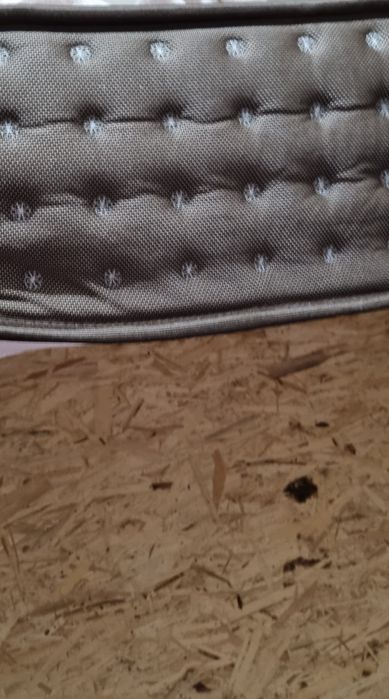 Продам кровать с матрасом