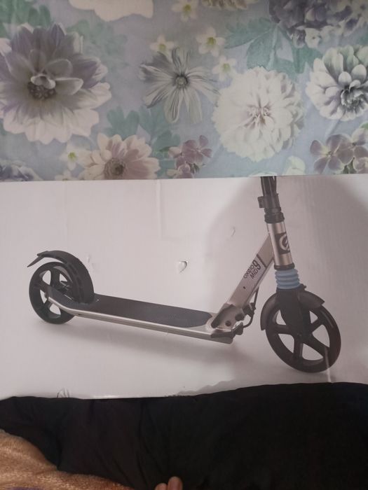 Самокат не трюковой