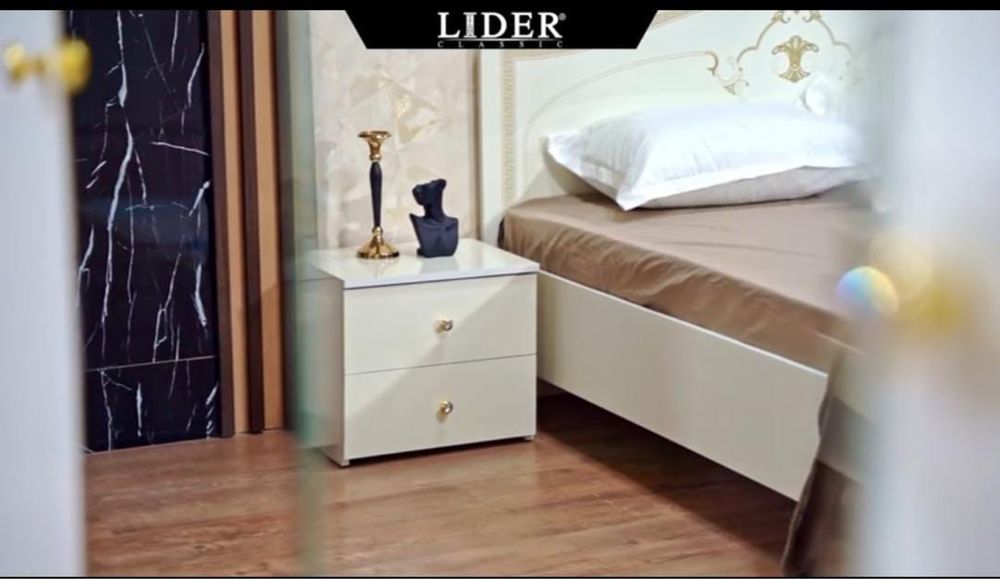 Продаи спальный гарнитур