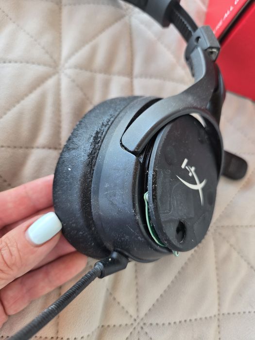 Безжични геймърски слушалки HyperX Cloud Flight S - Qi Charging (за ремонт или резервни части)