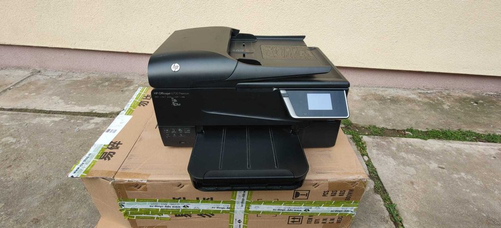 Imprimanta Multifunctionala HP Officejet 6700 Premium e-All-in-One, A4
