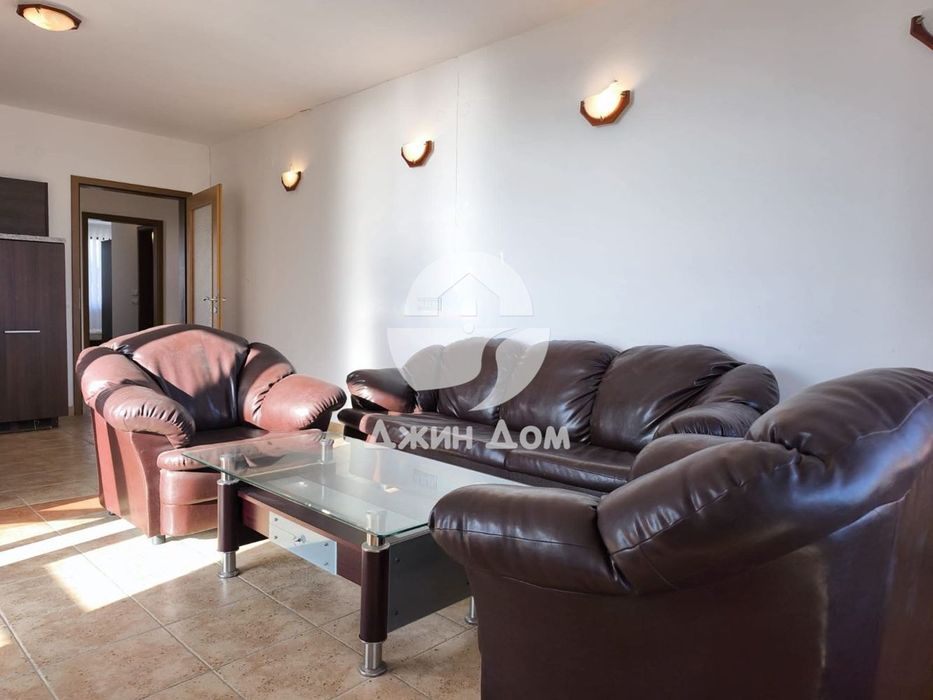 Продава се Тристаен апартамент в Поморие - 132 кв.м за 630 €/кв.м - Снимка #1