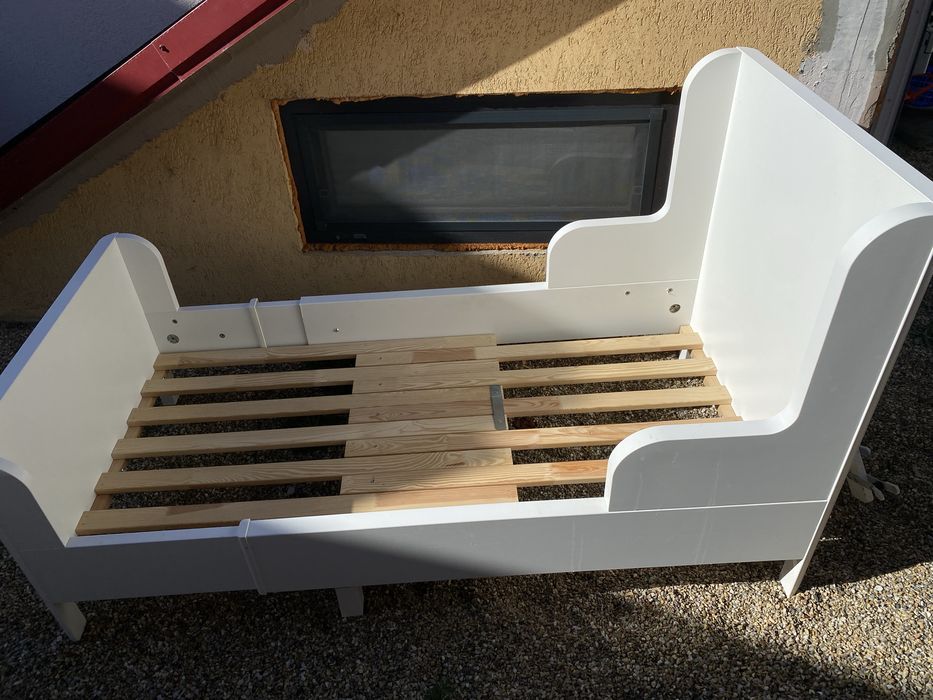 Pat Ikea copii cu cadru extensinil saltele incluse