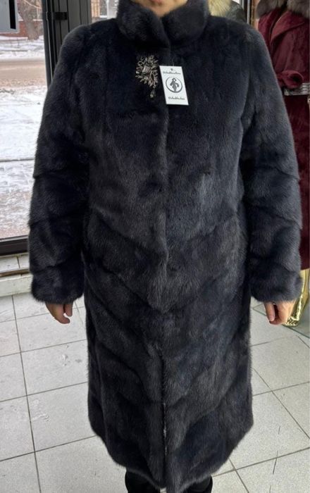 Продам норковую шубу