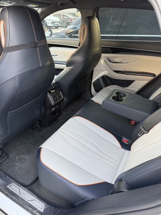 BYD song plus Gibrid Hybrid 110 km 2023 toza