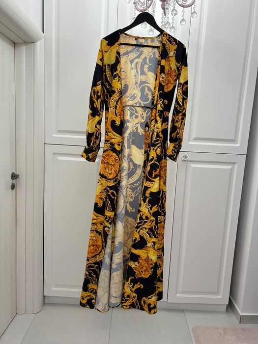 Vand rochie lunga cu imprimeu Versace