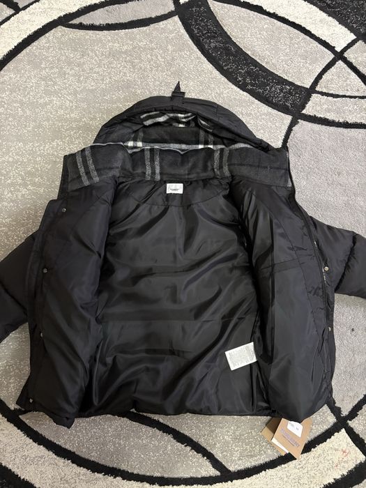 Burberry Down Jacket M