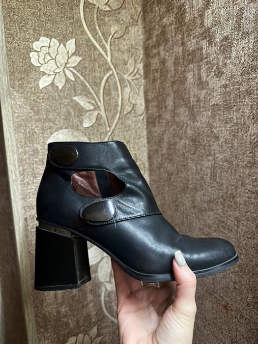 Ботинки женские осень