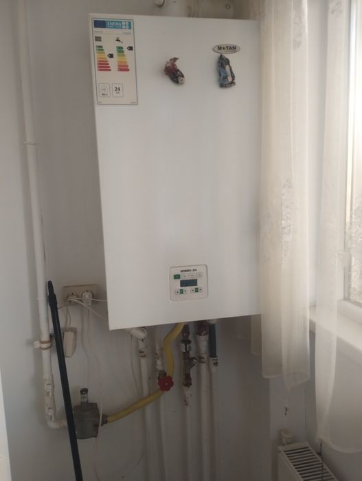 Închiriez apartament