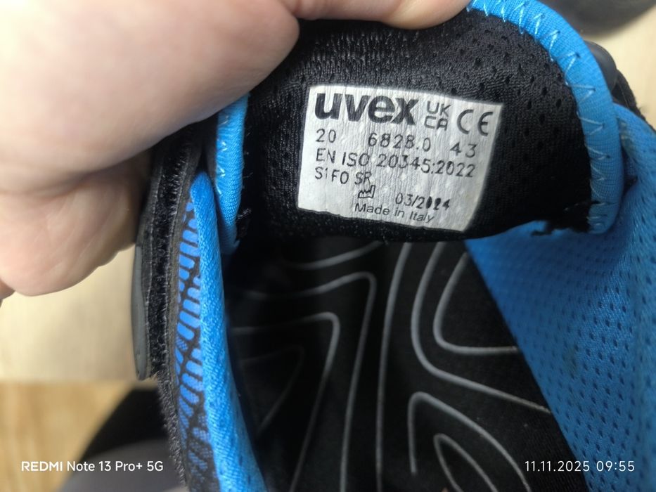 Работни зимни обувки UVEX 44 номер