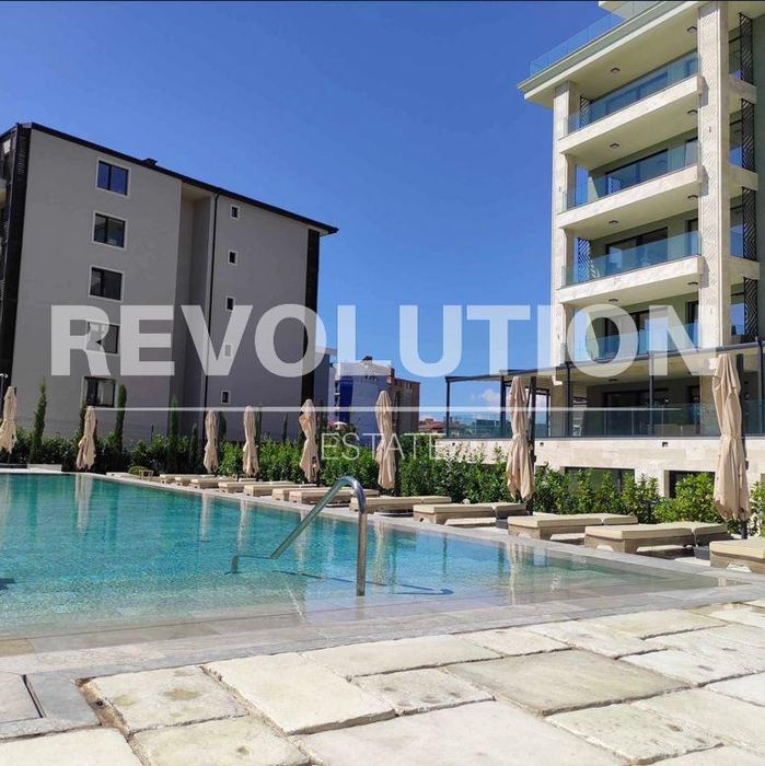 Дава се под наем Едностаен апартамент в Варна, Център - 42 кв.м за 550 € - Снимка #7