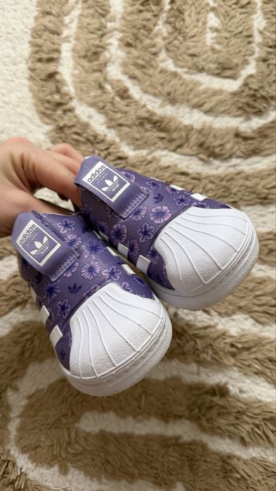 Pantofi sport Adidas mărimea 26