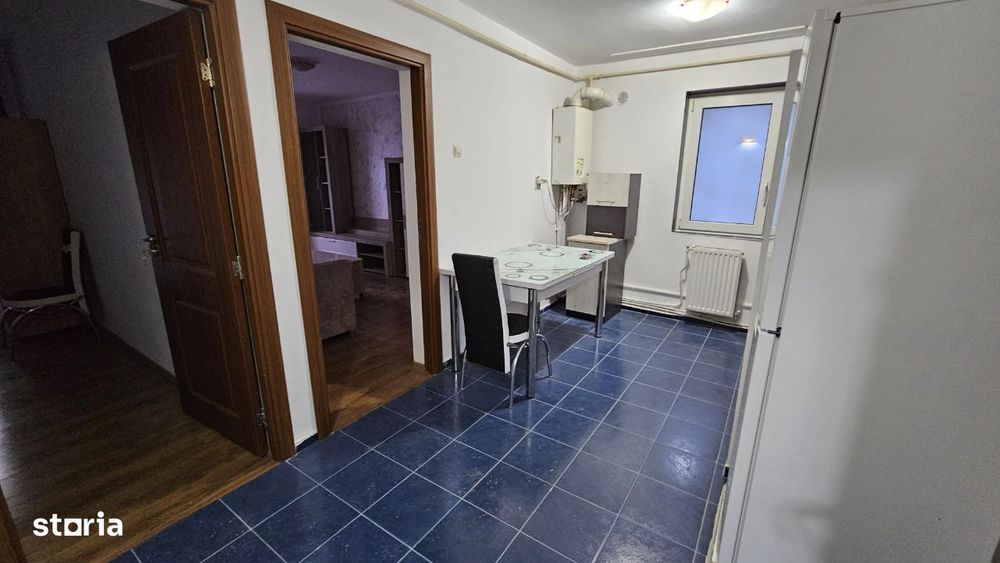 3 camere semidecomandate Str.Miron Costin