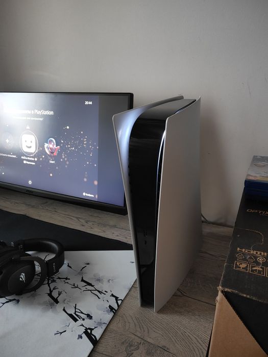 PlayStation 5 + аккаунт с подпиской