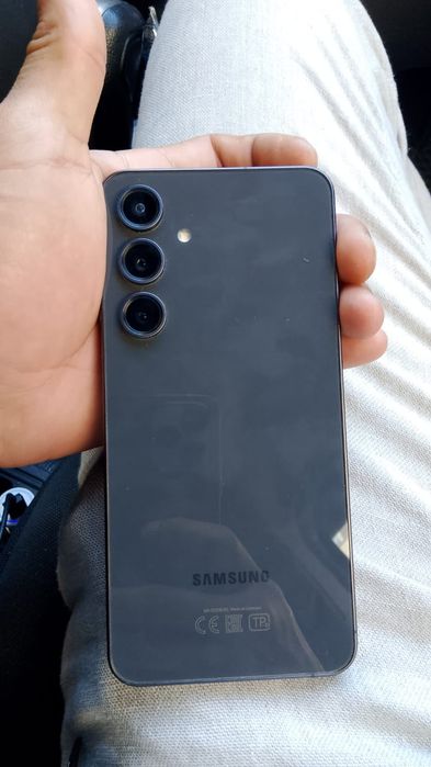 Самсунг телефон сатылады