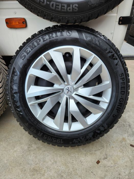 PEUGEOT 2008 Метални джанти със ЗИМНИ ГУМИ + ТАСОВЕ