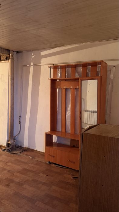 3 бөлмелі үлкен үй жалға беріледі.