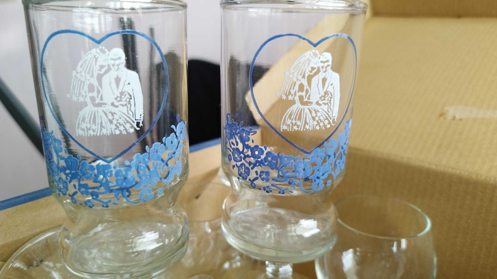 Кристални и стъклени чаши