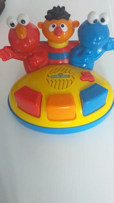 Детска музикална играчка Улица Сезам
