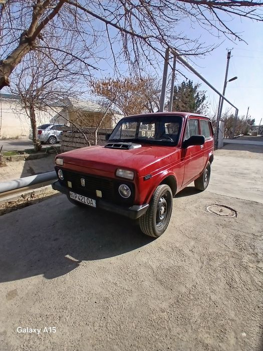 Нива Niva сотилади продаётся