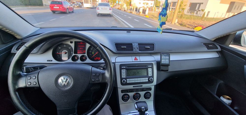 Volkswagen  Passat B6