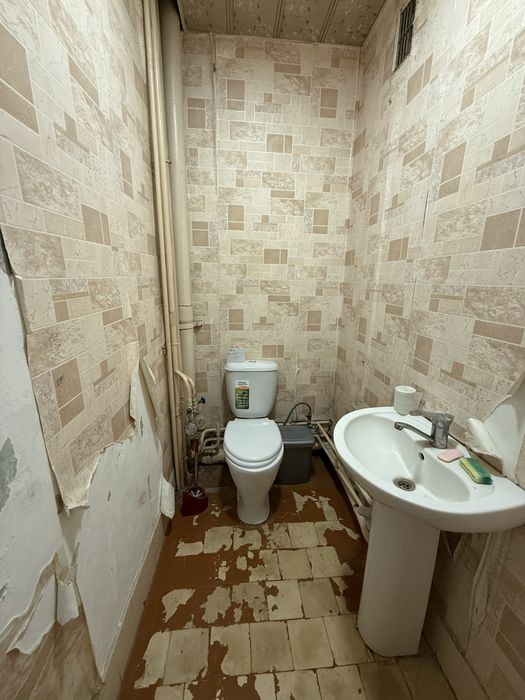 Срочно продаётся 4-х комн квартира в Сергели Строител, 4/6/9