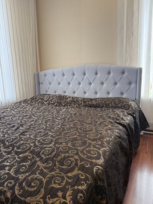 Продам двухспальную кровать. Б/у